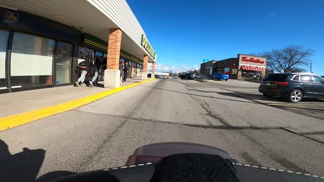 Startling Kids with FZ09 Exhaust