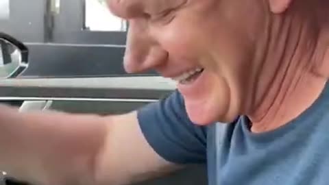 Gordon Ramsay gets drive thru food