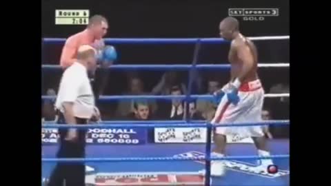 boxer dislocates shoulder and wins,see how it happens