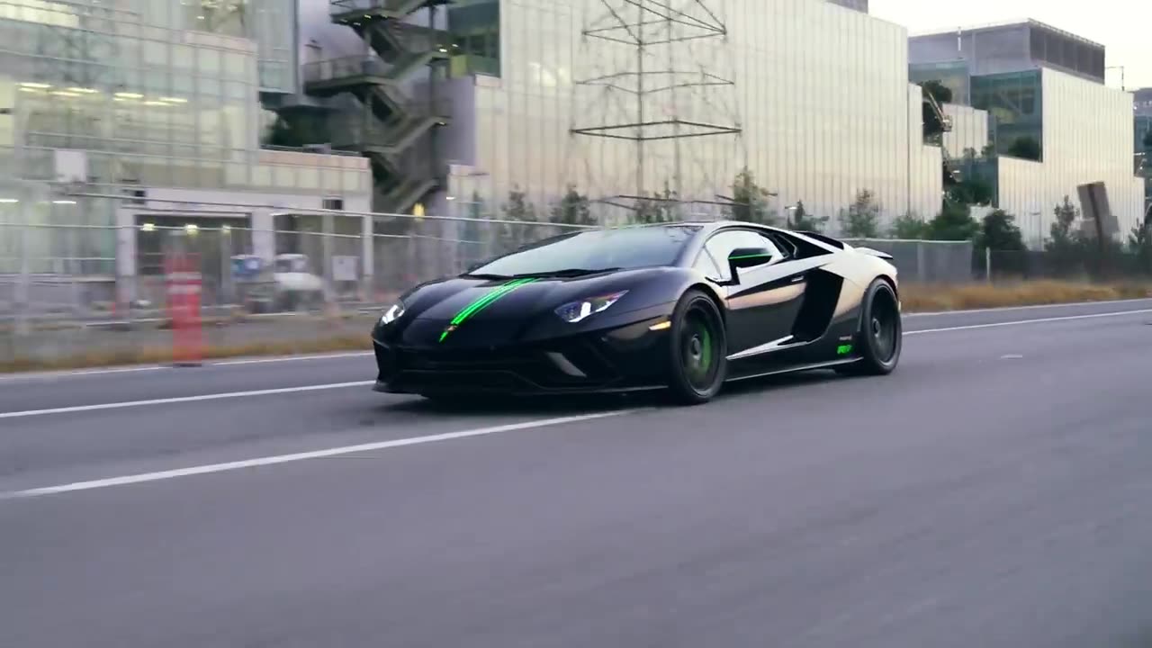 Flame spitting Aventador 2022 👊👊 road monster