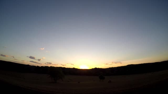 Sun Rise 9 21 22 69f/21c