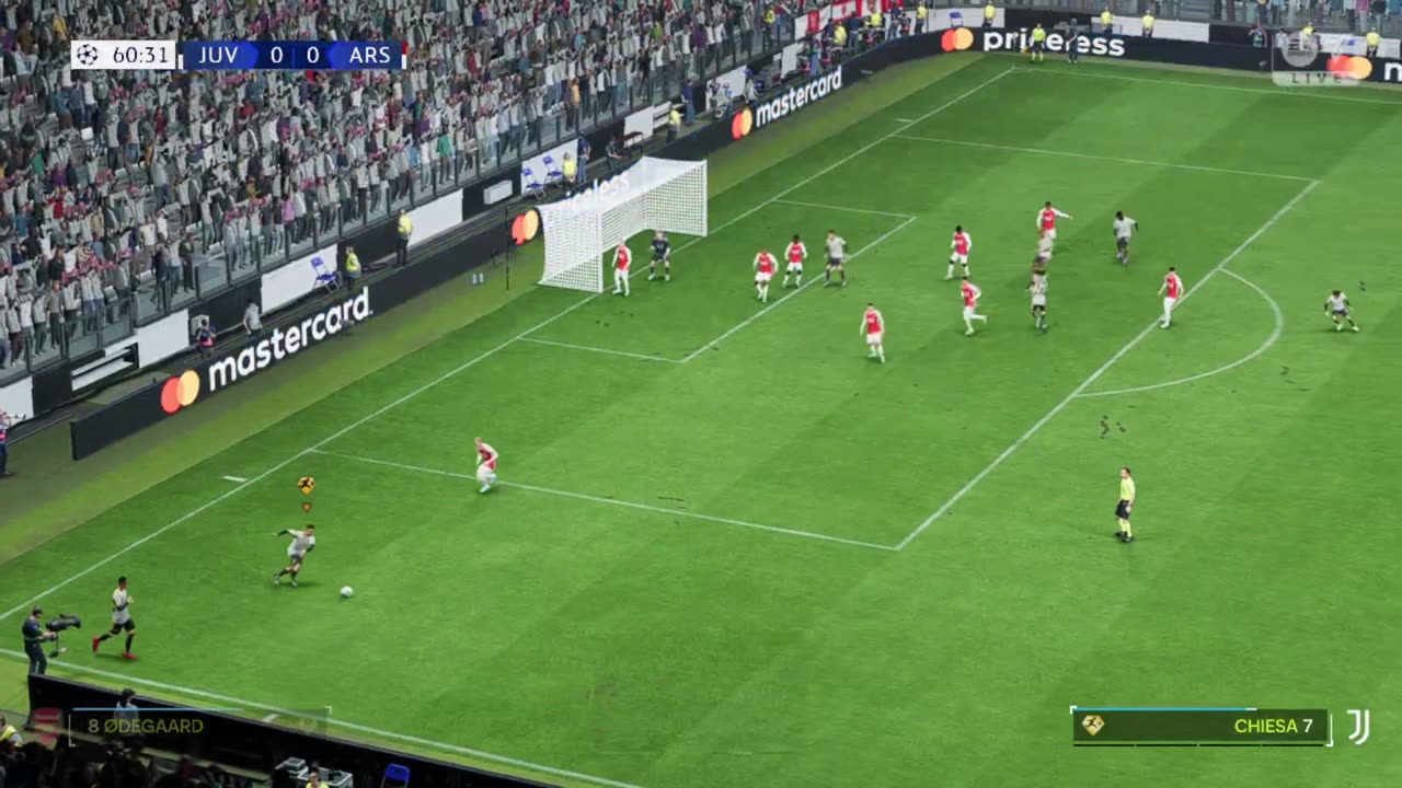 EA SPORTS FC 24 Juventus-Arsenal Gameplay