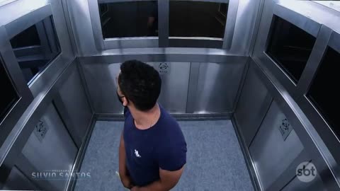 Ghost prank in lift 😂