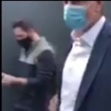 Guy calls out New York mayor Deblasio