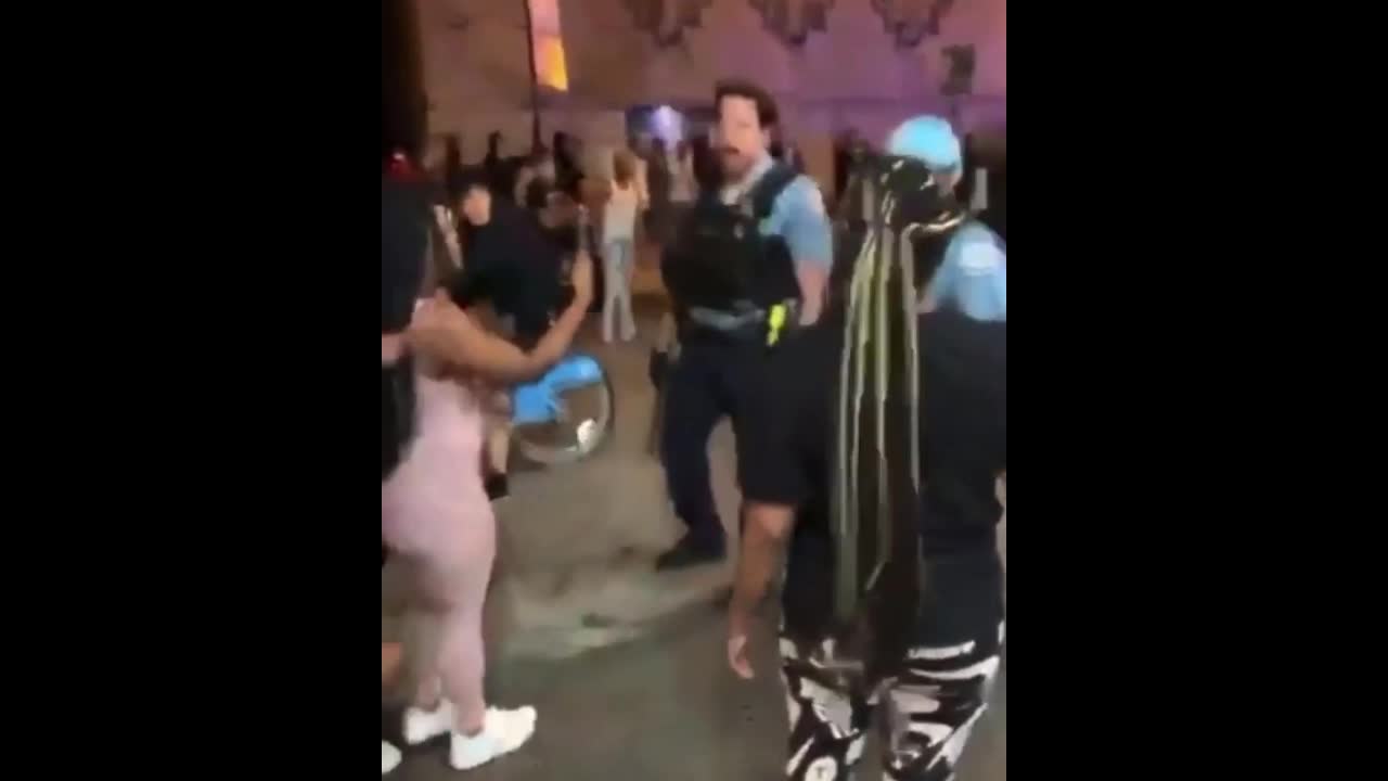 Chicago Rioters Hit Police Officer In The Face Then Proceed To Get Swarmed