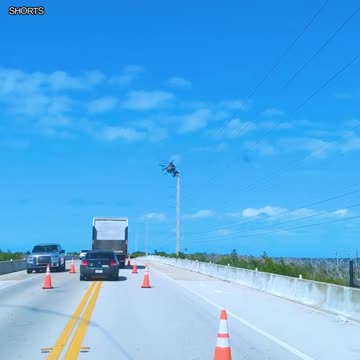 WATCH : Worker Balance On Helicopter! 😲