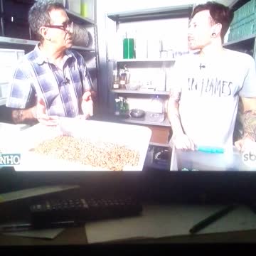 programa do ratinho pt3 comendo alimentos ezoticos