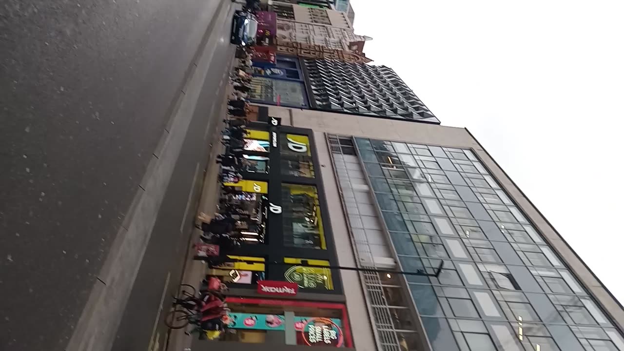 London roads 9 vertical or horizontal ah camera angle shot