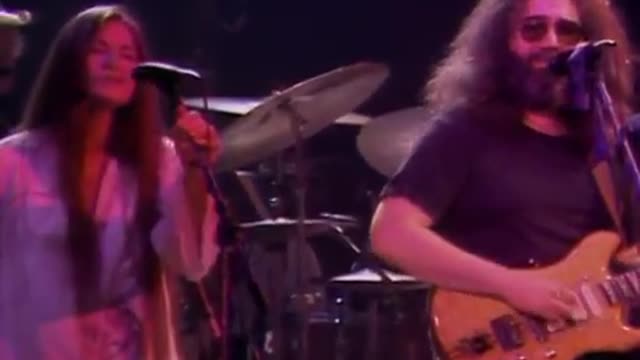 Grateful Dead - Sugar Magnolia / Scarlet Begonias / Fire On The Mountain (Winterland 12/31/78)