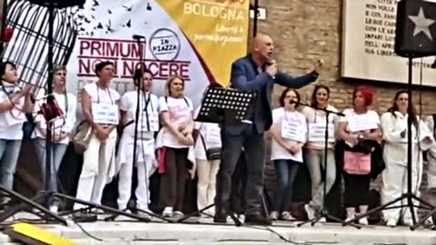 Strepitoso Antonio Bilo Canella: Lo Spirito, i Medici e la Madre