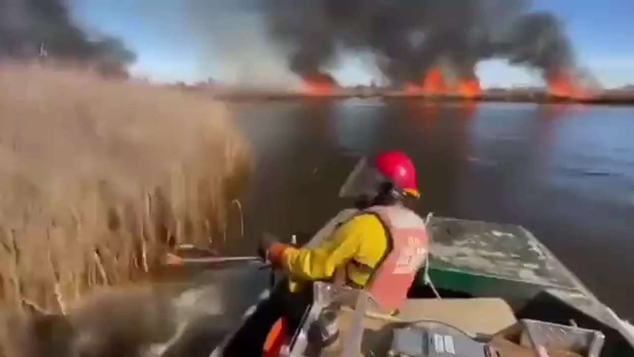 Climate Change boat on Tour