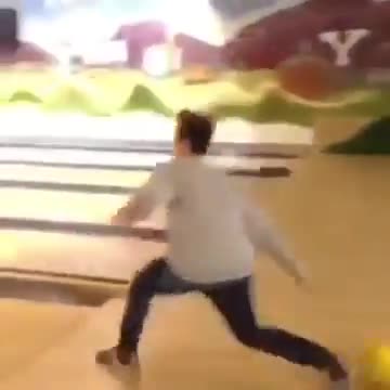 .Wii Bowling IN REALLIFE 😂!