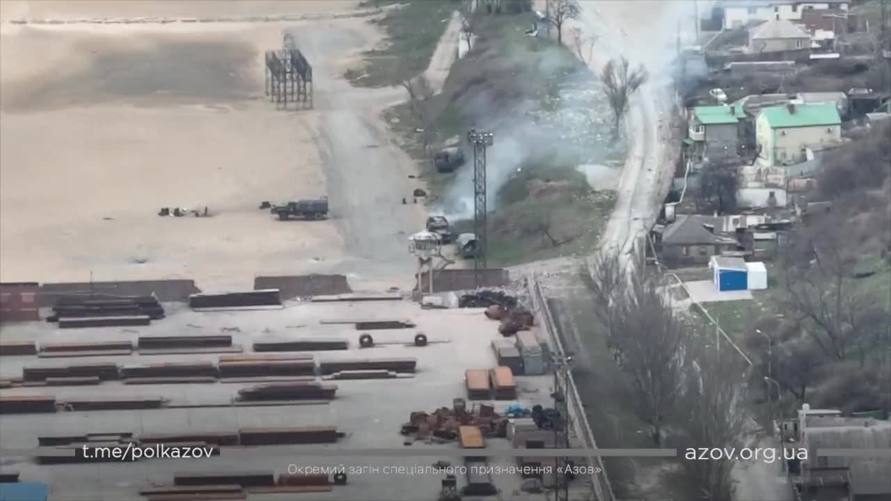 Russia x Ukraine - Azov Group Hitting Truck