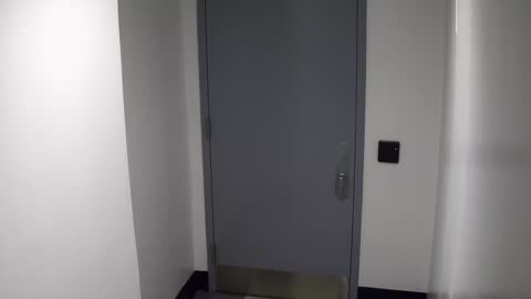 6171RHOBG2G202BStairwaySide_2021-01-06_10h20min01s593ms.mp4