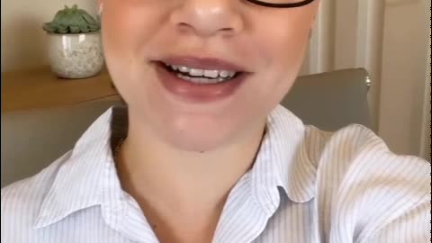Carolina Lucchetti SM falando sobre estratégias e stories