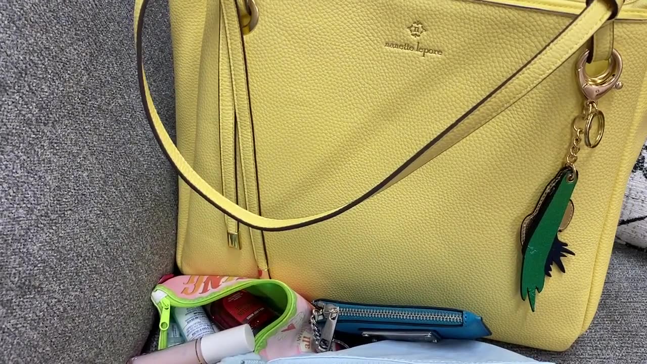 What's in my Nanette Lepore Tote Bag in Butter