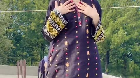 Cute girl 😍🤩
