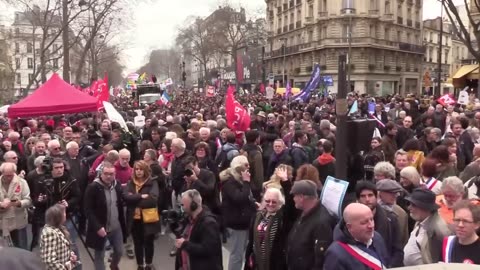 800.000 manifestants à Paris. Record absolu.