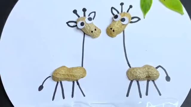 Surely children like to make their own Giraffes from Peanut Shells.. Isn't that funny?