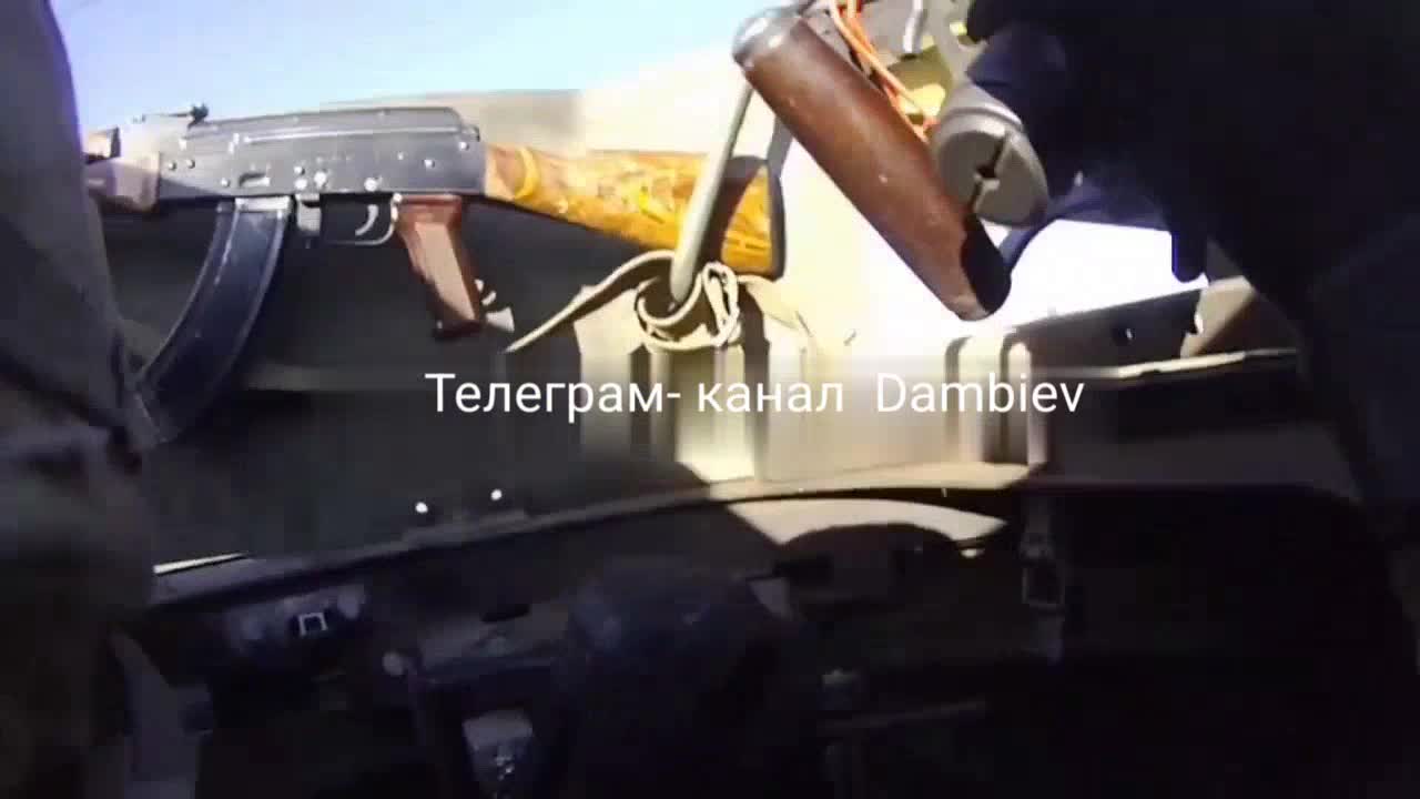 👉🏻 Undermining an HMMWV