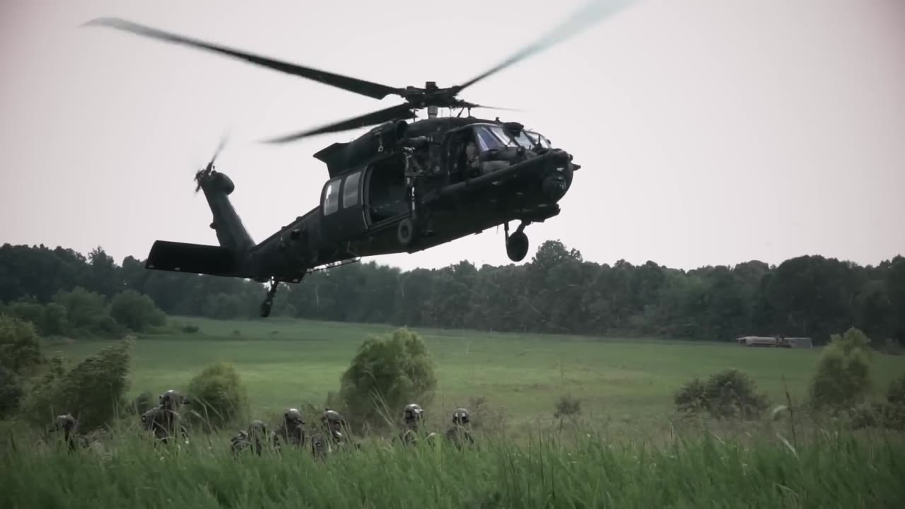 Must-See Footage of Ukrainian Pilots Flying American Blackhawks