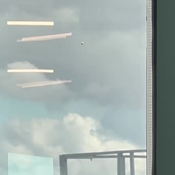 Spherical UFO Flies Over Florida 10-16-23 - OVNI Esférico Sobrevuela Florida 16-10-23