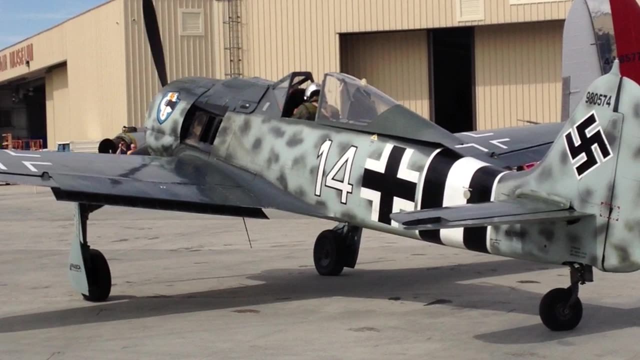 Focke-Wulf 190 startup.