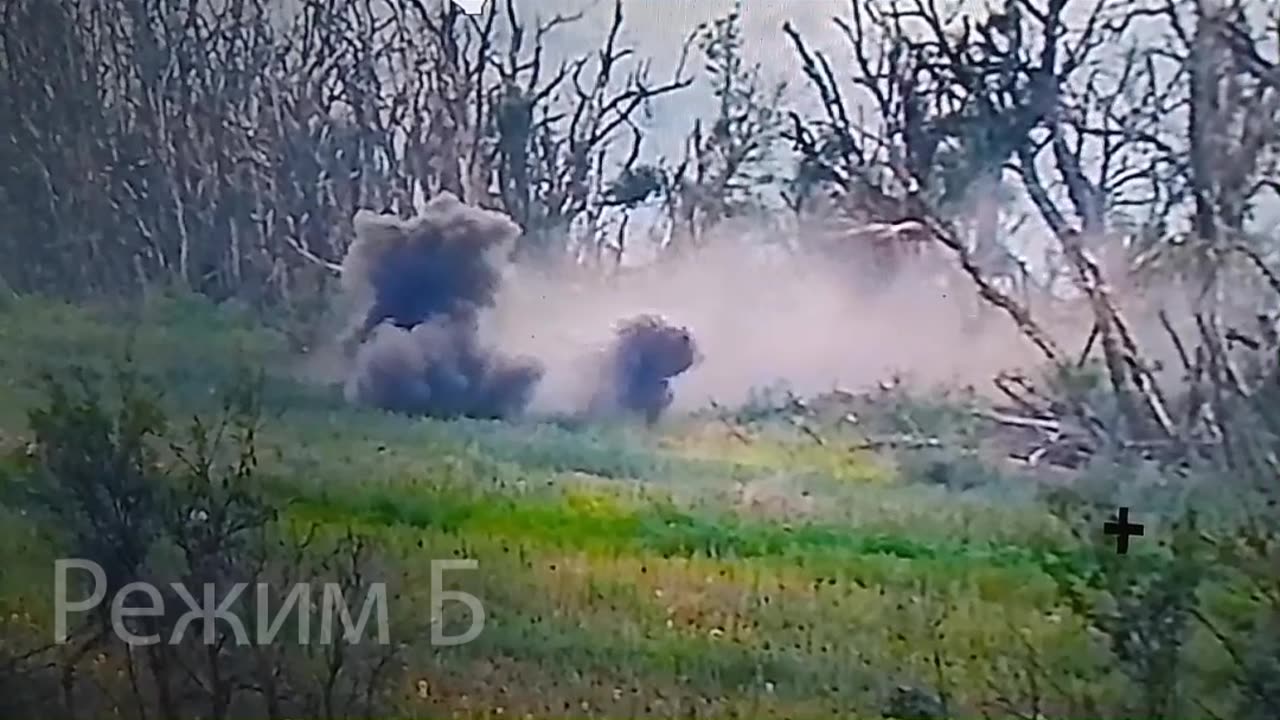 Direct hit on a Ukrainian assault squad - strictly 18+