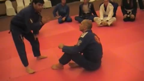 02 Guard pass progression - Understand the concept and add to your game immediately Jiu-Jitsu