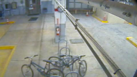 3134RHOBG2GarageEntrance_2021-01-04_23h40min04s140ms.mp4