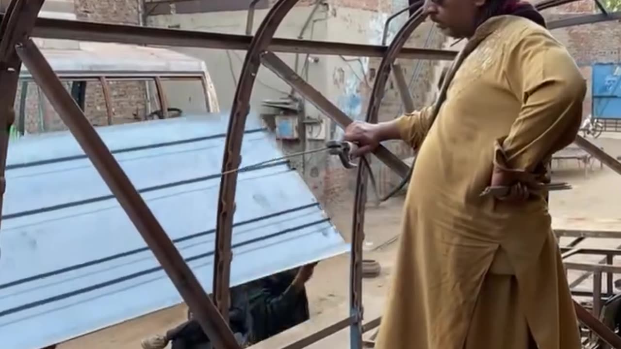 Amazing Traditional Manufacturing Bus