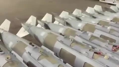 The Israeli army displays its ammunition and says that it will attack Gaza with part of this