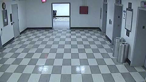 6064RHOBG3G302CLOBBYENTRY_2021-01-05_00h00min00s293ms.mp4