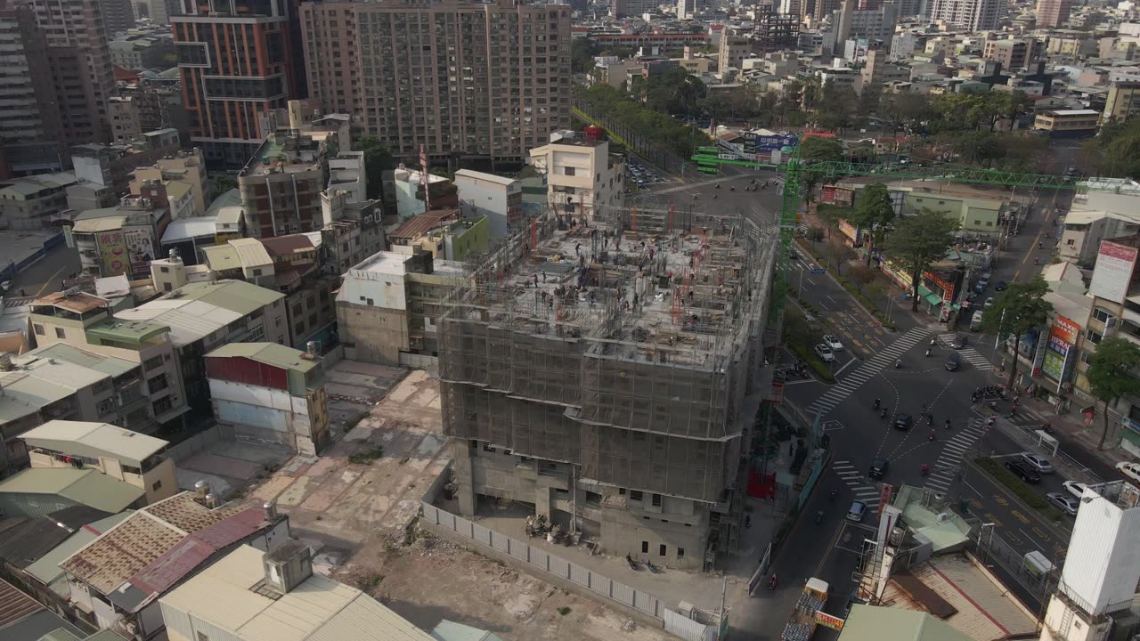 Apartment building construction 🇹🇼 (2024-03) {aerial}