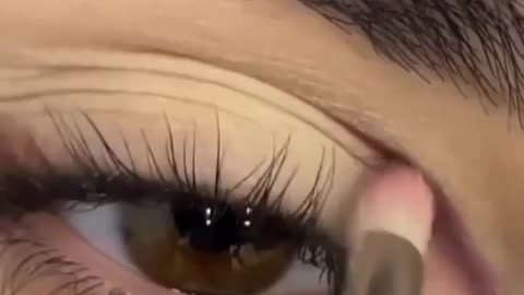 Eyes make-up