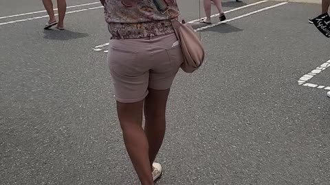 Anti-Mask Rally @ *NJ School*