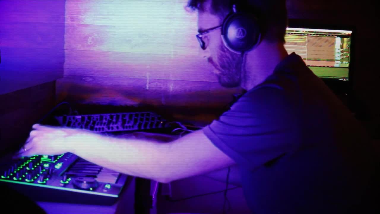 Melodic Techno Live Performance