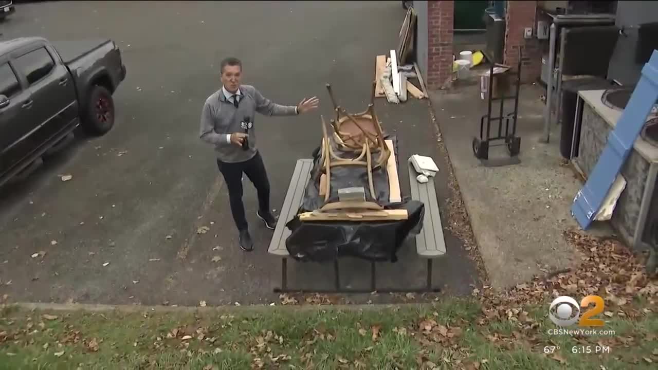 Caught on camera_ Vehicle crashes into Yorktown restaurant_4