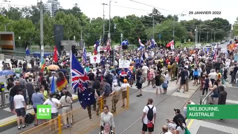 Australie : des manifestants anti-restrictions sanitaires rassemblés à Melbourne