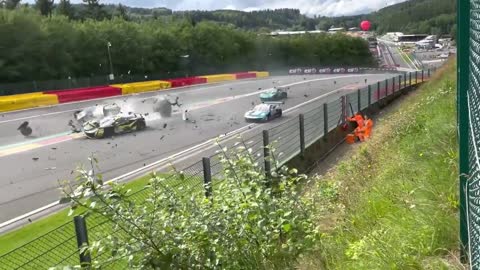 Race just started and it's already over for this dude