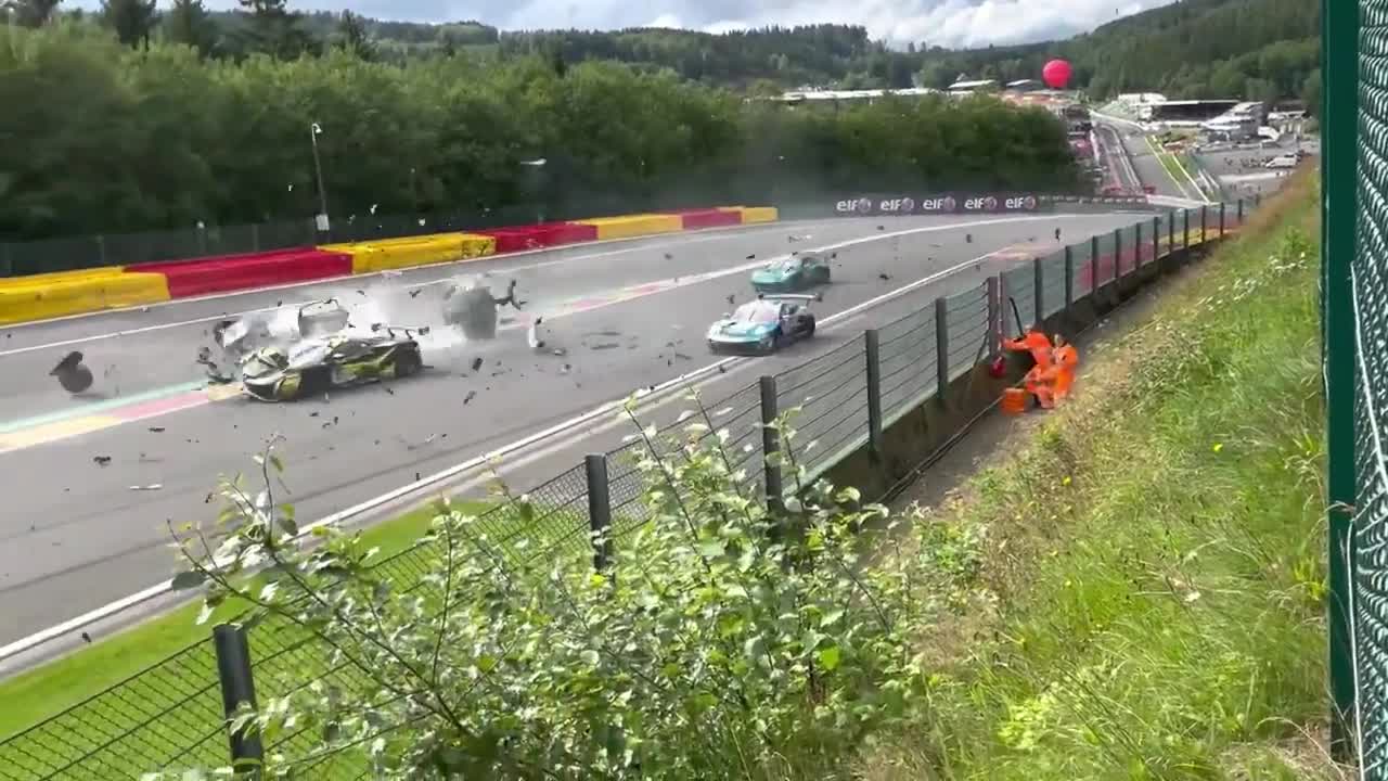 Race just started and it's already over for this dude