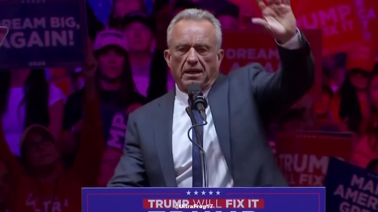 ROBERT KENNEDY JUNIOR AT TRUMP RALLY