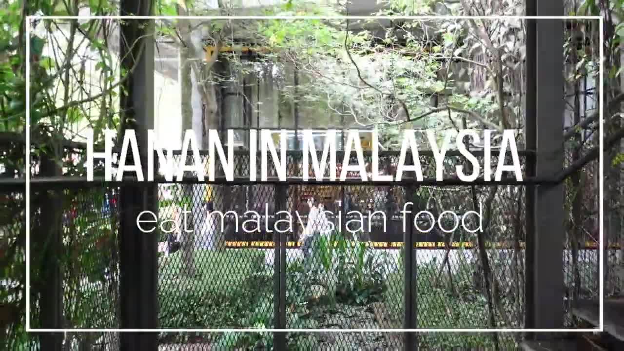 Japanese eat Malaysian food in Tamarind square.