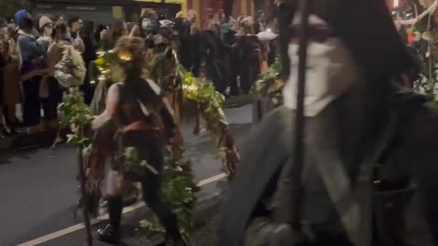 Halloween is really too busy here, street performances will be filled with atmosphere