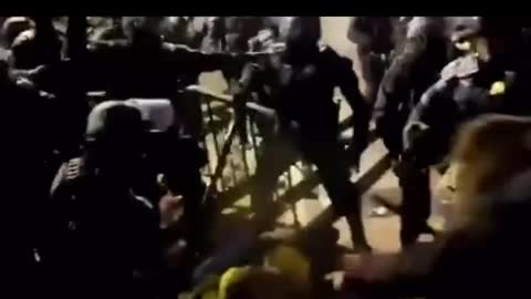 My goodness the cops were never like this during the summer riots!