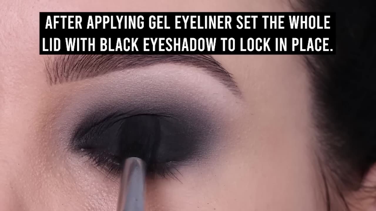 Tips And Tricks To Achieve Perfectly Defined Black Smokey Eyes Tutorial