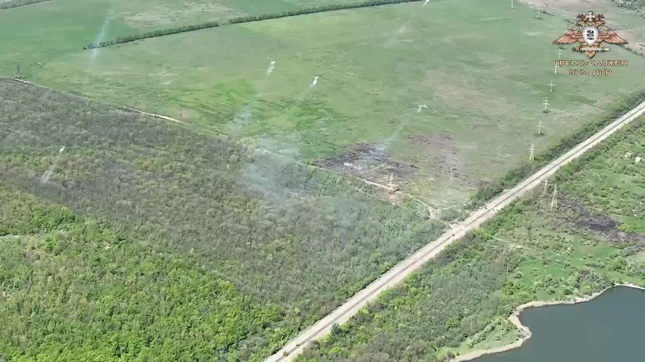 ΠΥΡΑ MLRS ΚΑΙ GRAD ΣΤΗΝ ΟΥΚΡΑΝΙΣ
