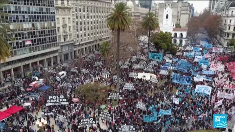 Thousands protest against government in inflation-ravaged Argentina • FRANCE 24 English