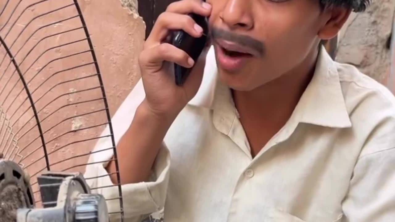 Phone Q nahi mil raha