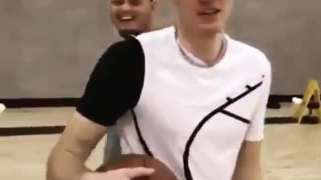 Handsome dunk